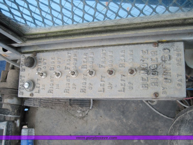 image for item 4468 1975 Pettibone 50TKLS 25 ton hydraulic truck crane