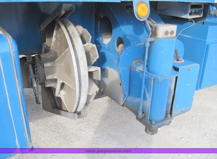 image for item 4468 1975 Pettibone 50TKLS 25 ton hydraulic truck crane