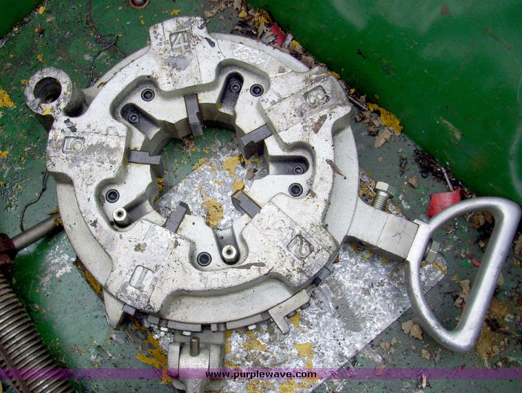 image for item 5082 GreenLee 460 Auto Thread pipe threading machine