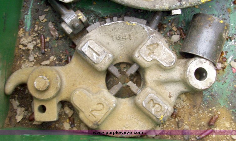 image for item 5082 GreenLee 460 Auto Thread pipe threading machine