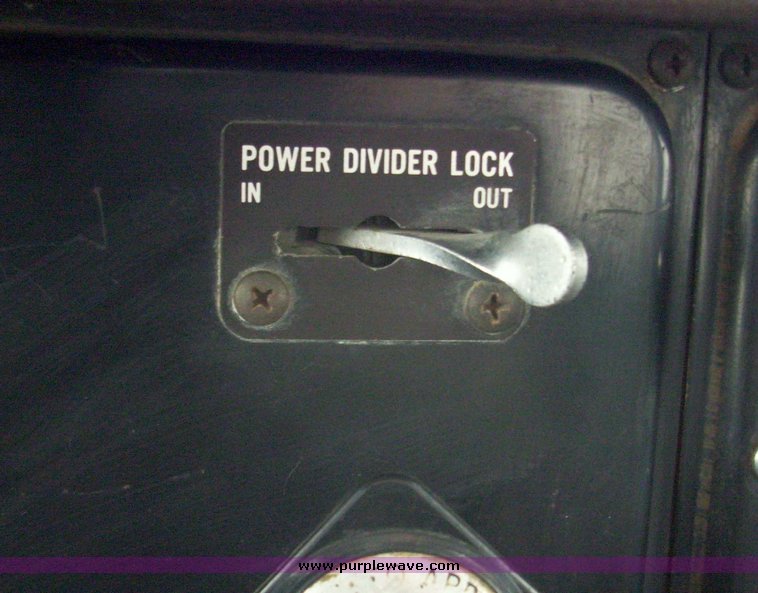 image for item 5105 1985 International F2375 24' rollback truck