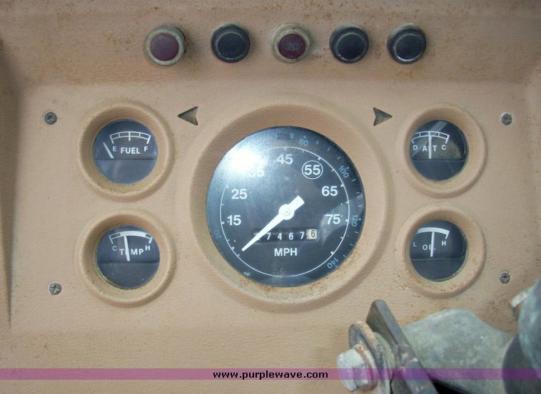 image for item 5107 1980 Ford F8000 18' tandem axle truck