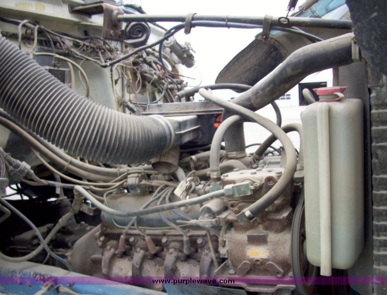 image for item 5107 1980 Ford F8000 18' tandem axle truck