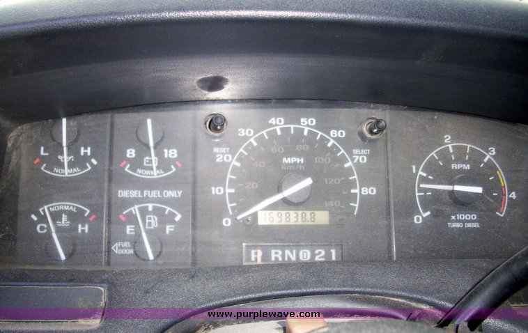 image for item 5112 1997 Ford F-250 pickup truck