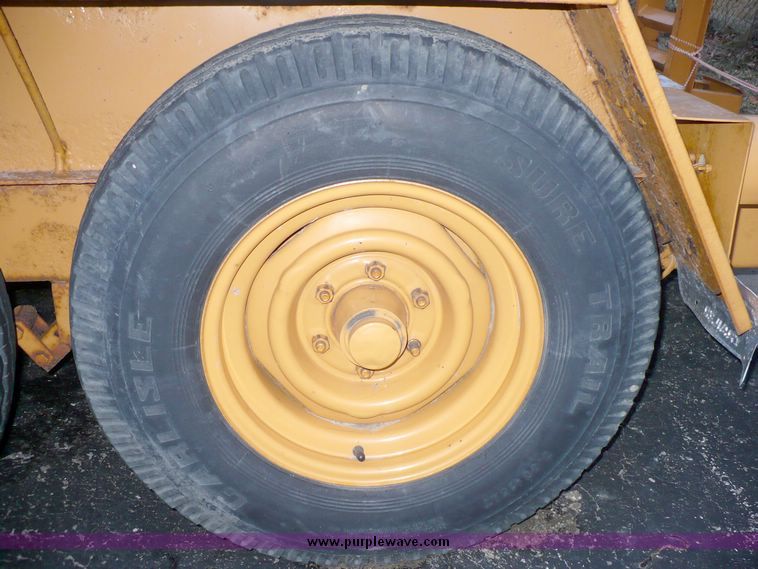 image for item 5258 1991 Redi Haul tandem axle equipment trailer