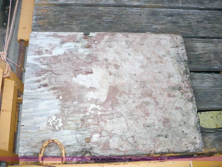 image for item 5258 1991 Redi Haul tandem axle equipment trailer