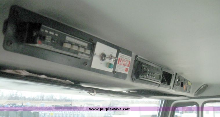 image for item 5330 2001 Freightliner FL70 bucket truck