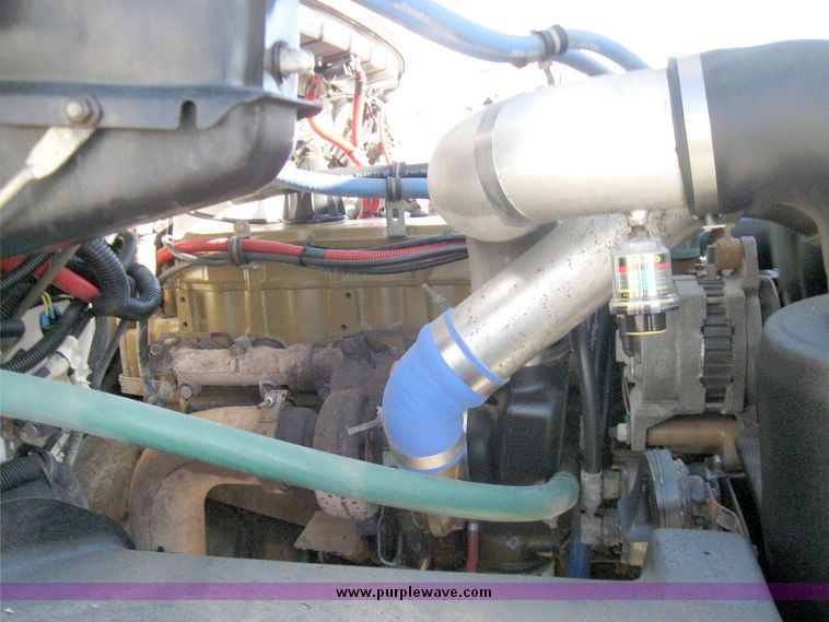 image for item 5330 2001 Freightliner FL70 bucket truck