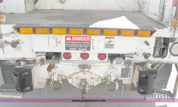 image for item 5330 2001 Freightliner FL70 bucket truck