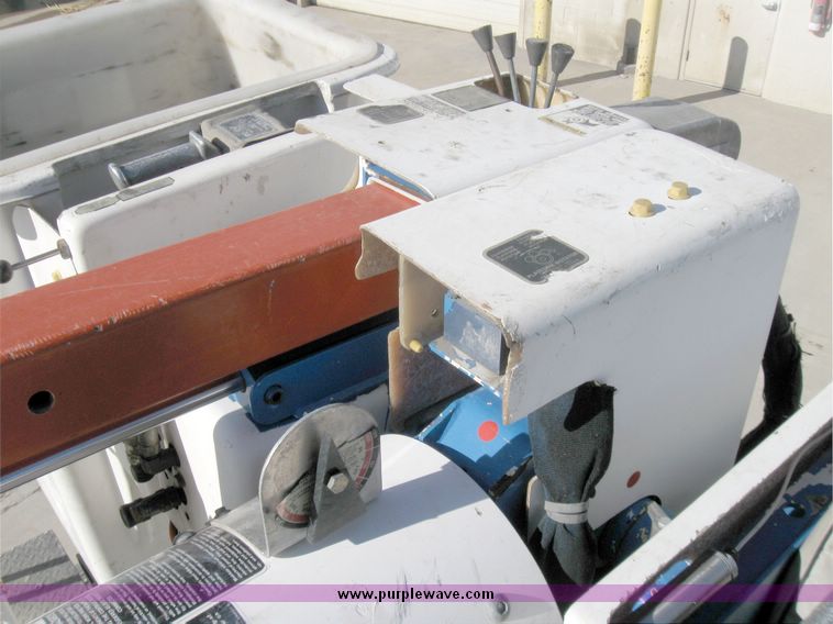 image for item 5330 2001 Freightliner FL70 bucket truck