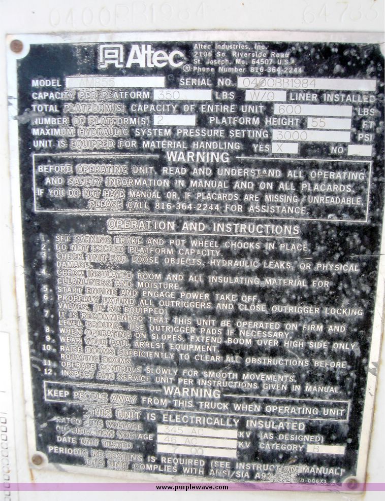 image for item 5330 2001 Freightliner FL70 bucket truck