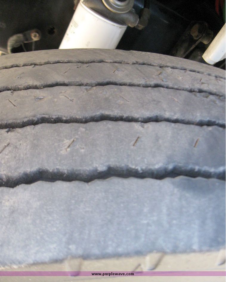 image for item 5330 2001 Freightliner FL70 bucket truck