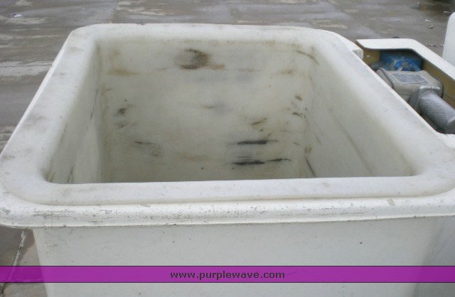 image for item 5330 2001 Freightliner FL70 bucket truck