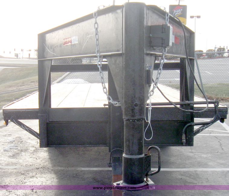 image for item 5332 1983 WW flatbed gooseneck trailer