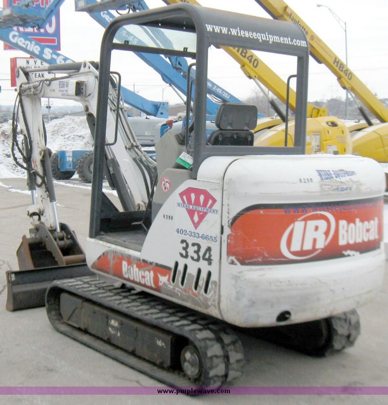 image for item 5339 2001 Bobcat 334 compact excavator