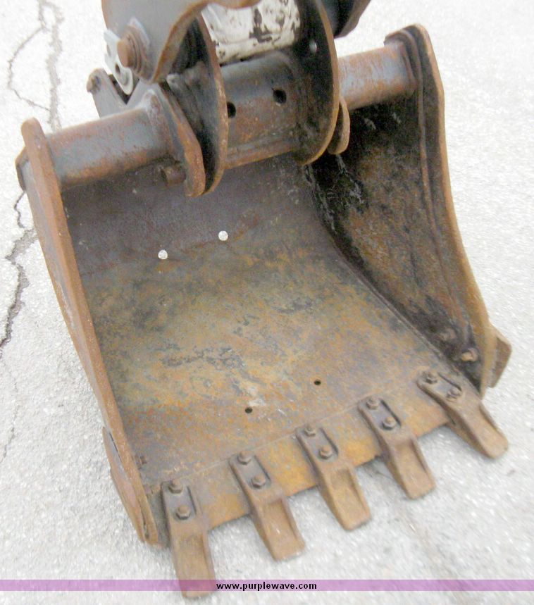 image for item 5339 2001 Bobcat 334 compact excavator