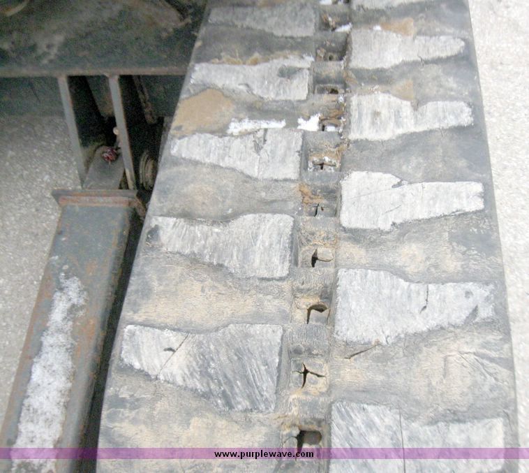 image for item 5339 2001 Bobcat 334 compact excavator