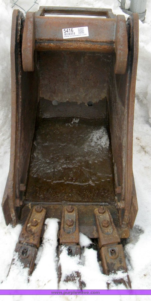 image for item 5339 2001 Bobcat 334 compact excavator