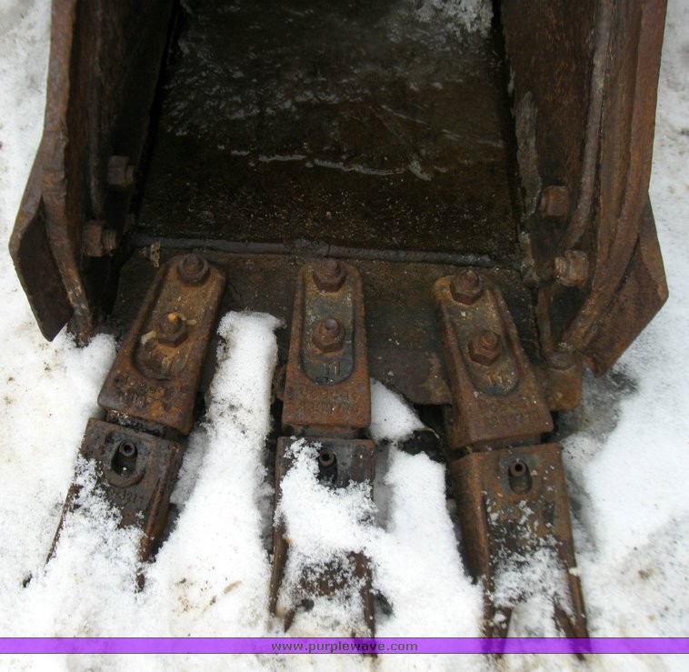 image for item 5339 2001 Bobcat 334 compact excavator