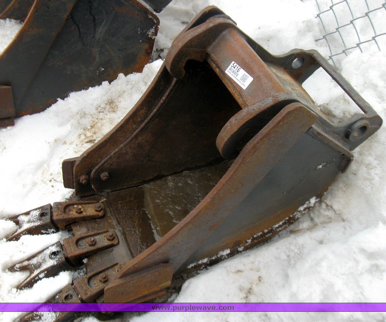 image for item 5339 2001 Bobcat 334 compact excavator