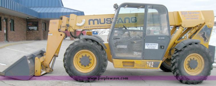 image for item 5340 2002 Mustang 742H telehandler