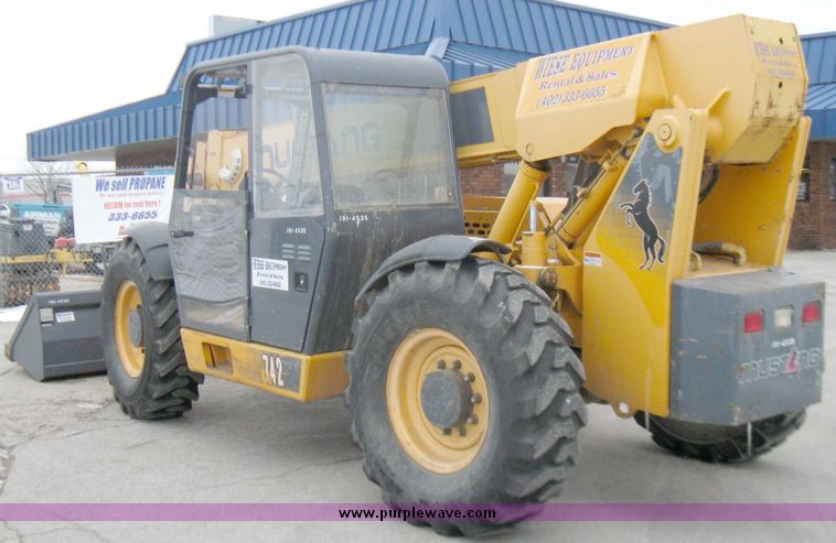 image for item 5340 2002 Mustang 742H telehandler