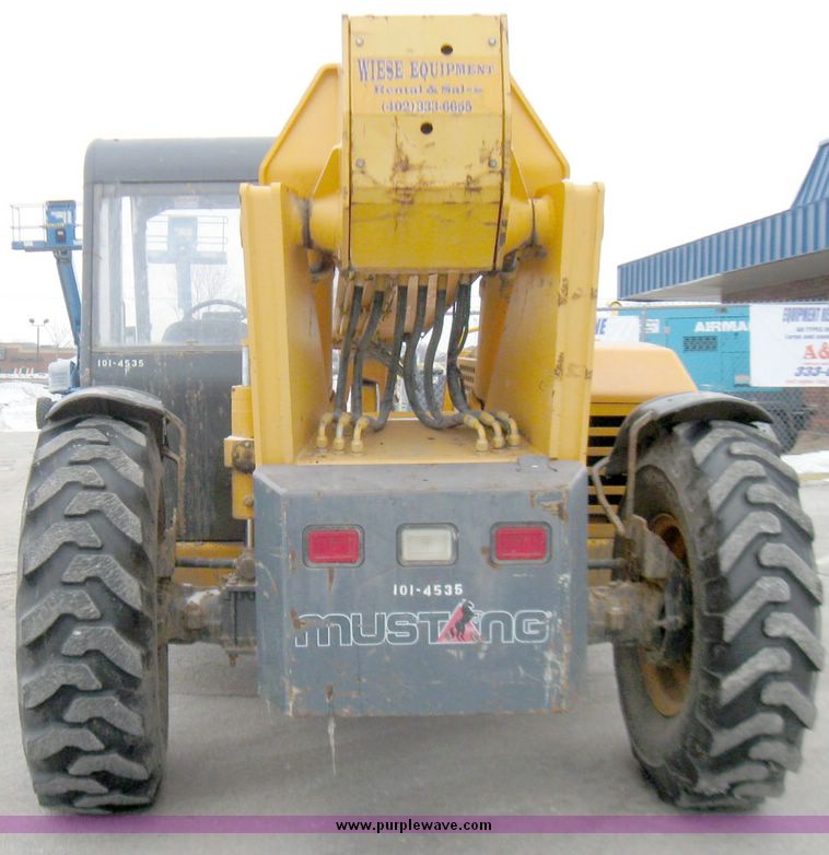 image for item 5340 2002 Mustang 742H telehandler