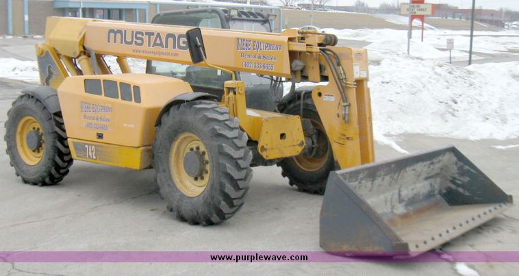 image for item 5340 2002 Mustang 742H telehandler