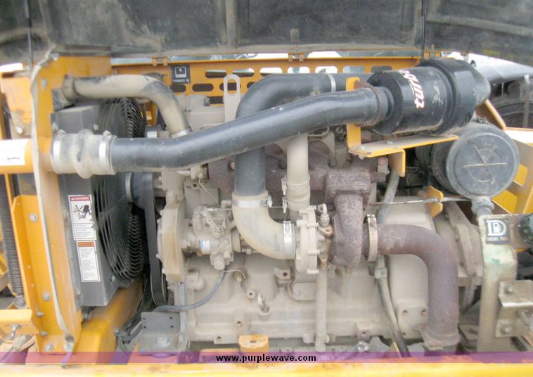 image for item 5340 2002 Mustang 742H telehandler