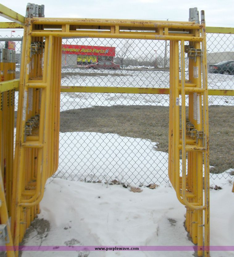 image for item 5342 (16) Bil Jax walk through scaffolding frames