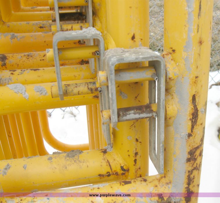 image for item 5342 (16) Bil Jax walk through scaffolding frames