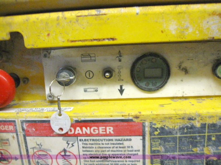 image for item 5345 2002 Haulotte 1530E scissor lift