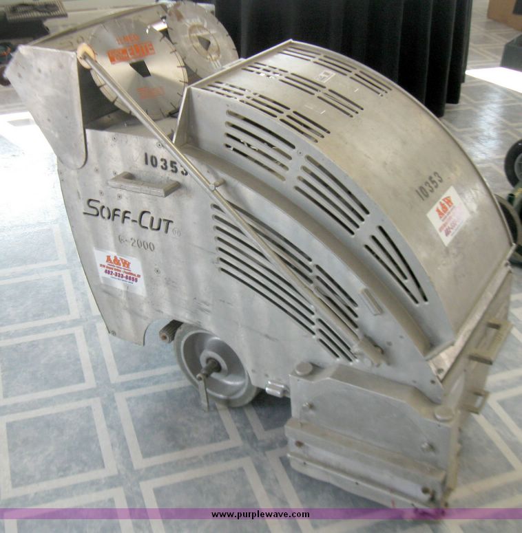 image for item 5354 Softcut G2000 early entry saw