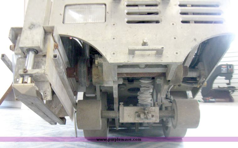 image for item 5354 Softcut G2000 early entry saw