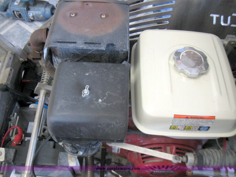 image for item 5354 Softcut G2000 early entry saw