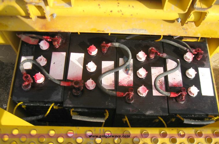 image for item 5429 2002 Haulotte 3347E scissor lift