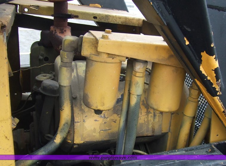 image for item 6624 New Holland skid steer