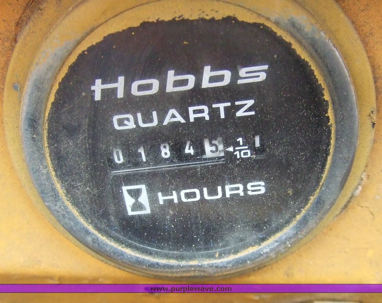 image for item 6624 New Holland skid steer