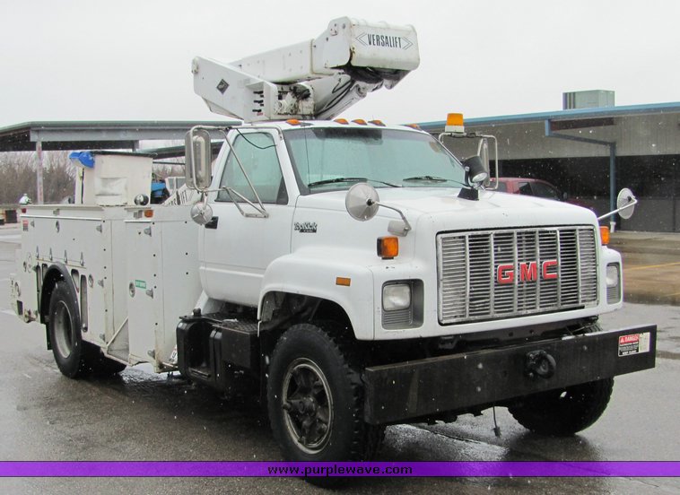 image for item 6695 1994 GMC Topkick C7H042 bucket truck