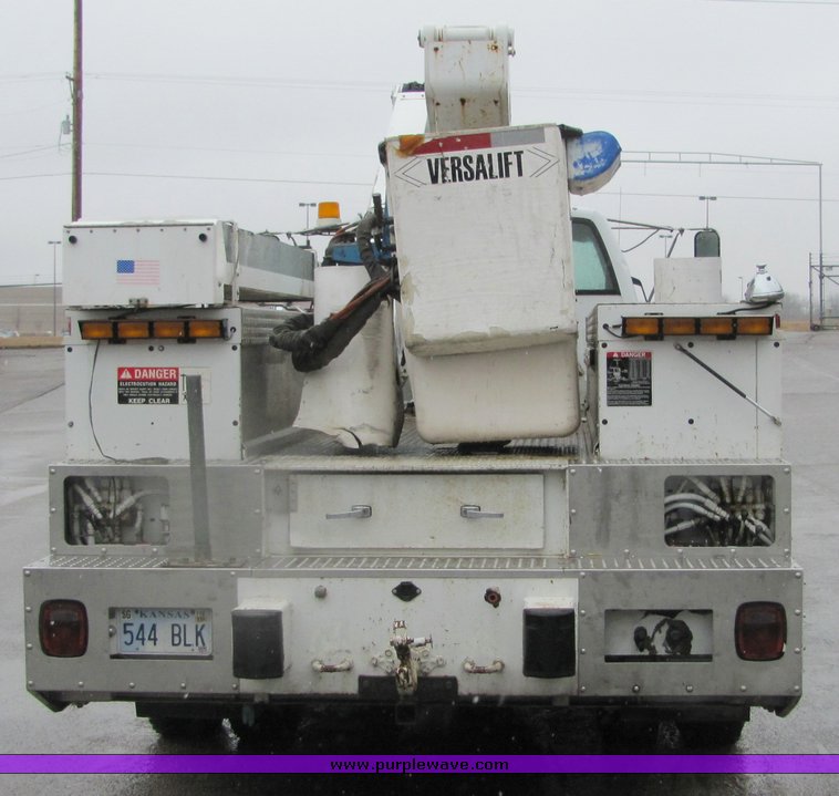 image for item 6695 1994 GMC Topkick C7H042 bucket truck