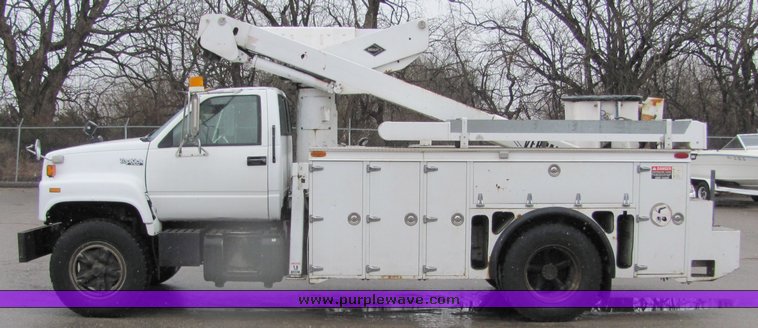 image for item 6695 1994 GMC Topkick C7H042 bucket truck