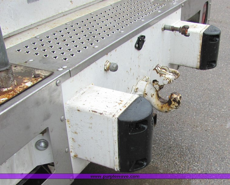 image for item 6695 1994 GMC Topkick C7H042 bucket truck