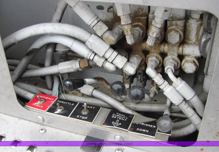 image for item 6695 1994 GMC Topkick C7H042 bucket truck