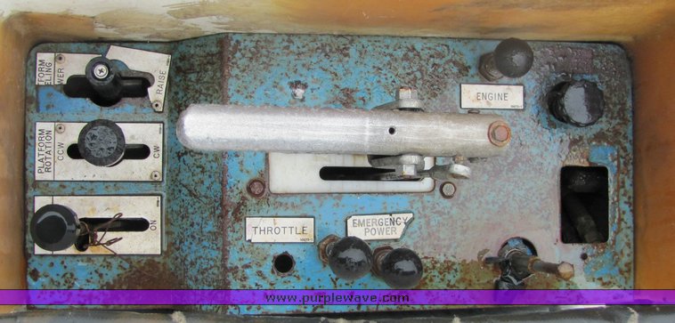 image for item 6695 1994 GMC Topkick C7H042 bucket truck