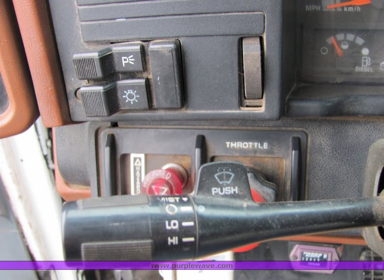 image for item 6695 1994 GMC Topkick C7H042 bucket truck