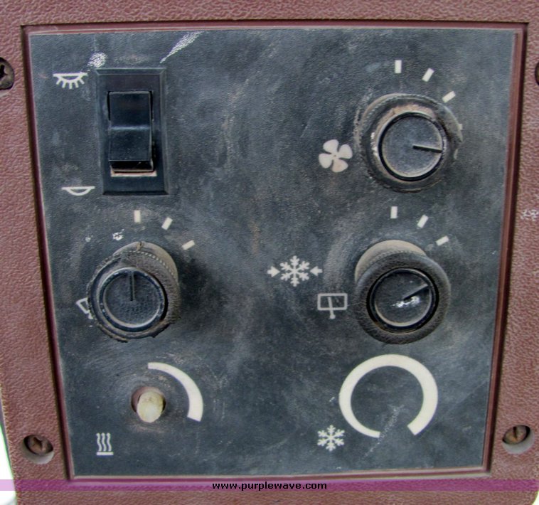 image for item 7053 1991 Case 590 turbo loader backhoe