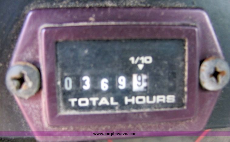 image for item 8031 1996 Ford F800 boom truck