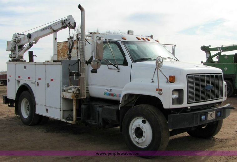 image for item 8032 1996 Chevrolet Kodiak C7H042 boom truck