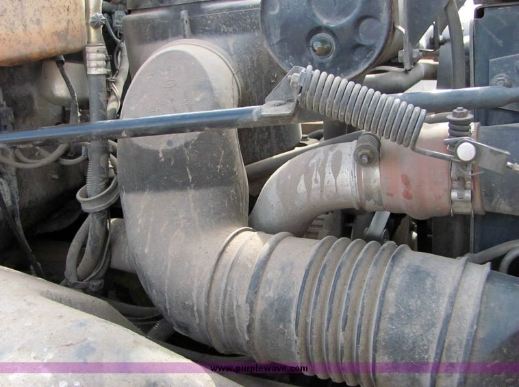 image for item 8032 1996 Chevrolet Kodiak C7H042 boom truck