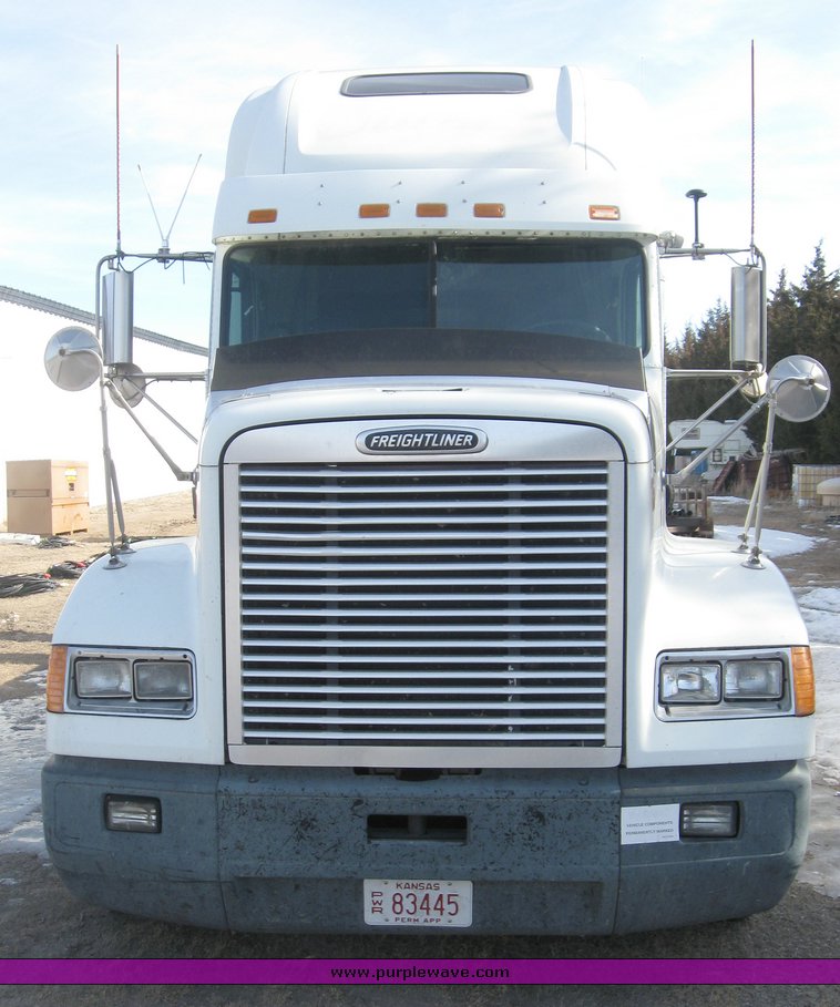 image for item 8060 1999 Freightliner FLD120 semi truck